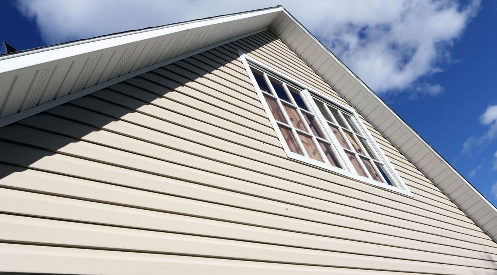 dutch-lap-siding-hero-image.jpg