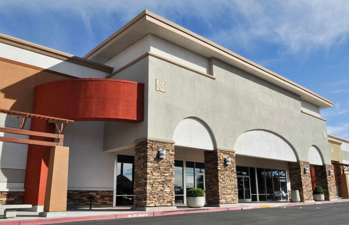 stucco-painting-for-commercial-property-image.jpg